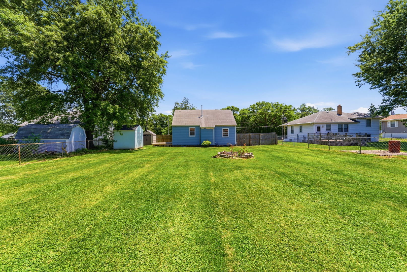 698 Hillcrest Road Milan, IL 61264 - Photo 6 of 19