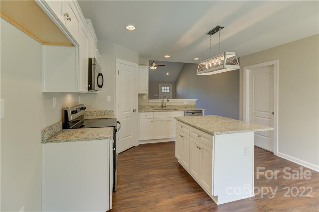 2041 State Rd S-46-759 Clover, SC 29710 - Photo 9 of 31 Gallery Image 9