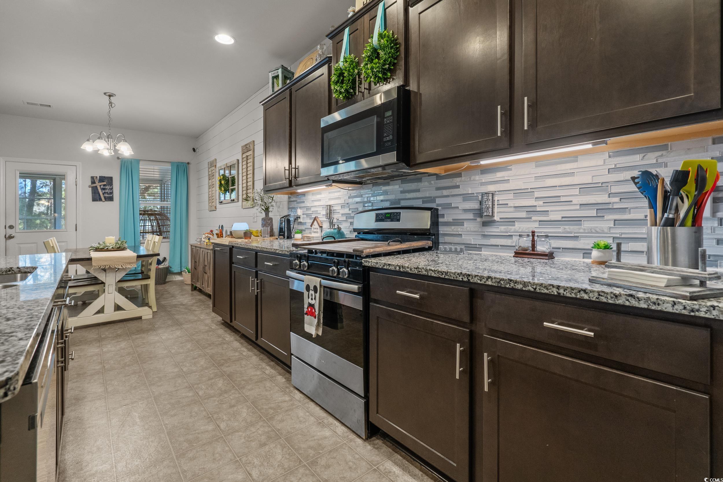 800 Wild Leaf Loop Conway, SC 29526 - Photo 9 of 40