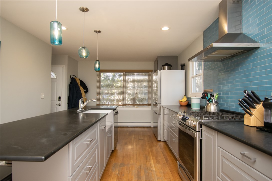 20 Findlay Place Newport, RI 02840 - Photo 13 of 34