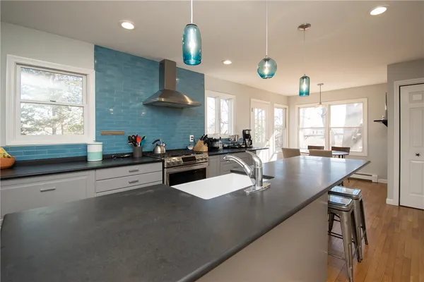 $4,200 | 20 Findlay Place, Newport, RI 02840