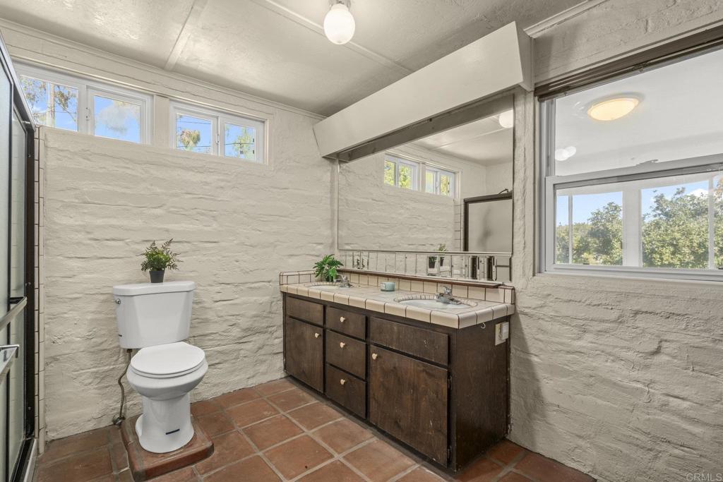 3198 Blackwell Drive Vista, CA 92084 - Photo 38 of 72