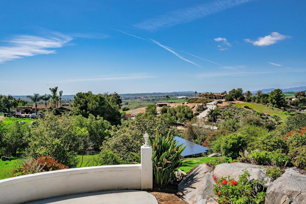 3198 Blackwell Drive Vista, CA 92084 - Photo 59 of 72