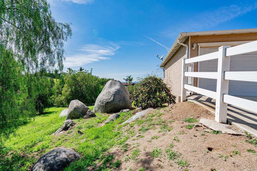 3198 Blackwell Drive Vista, CA 92084 - Photo 69 of 72