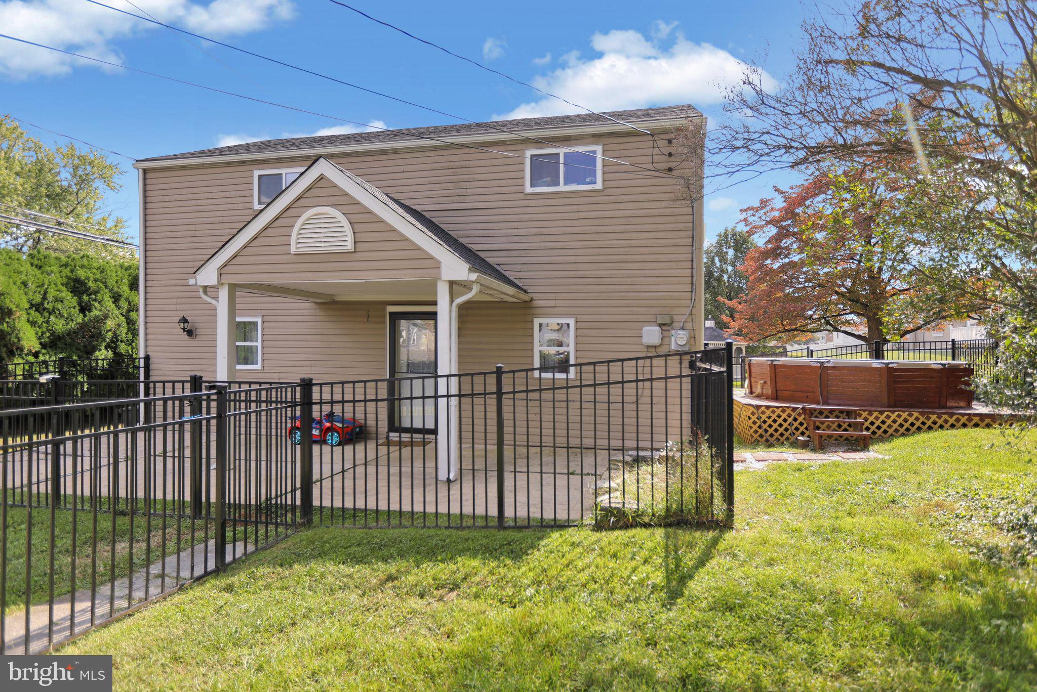 1501 Logan Street Reading, PA 19607 - Photo 2 of 26