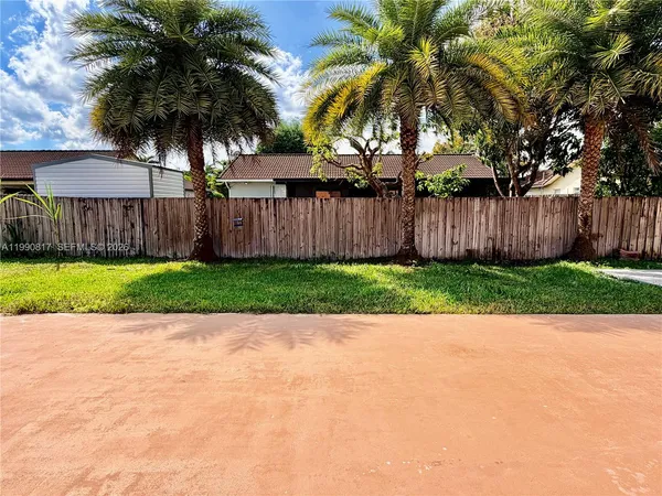 $3,500 | 17322 Southwest 149th Court, Unit 1, Miami, FL 33187