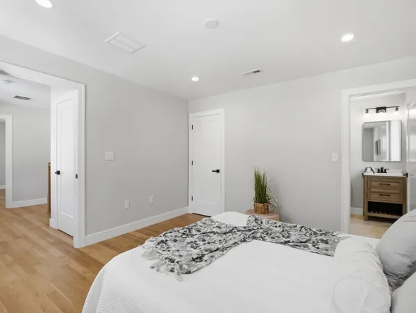 $2,350,000 | 1 Delisio Drive, Andover, MA 01810