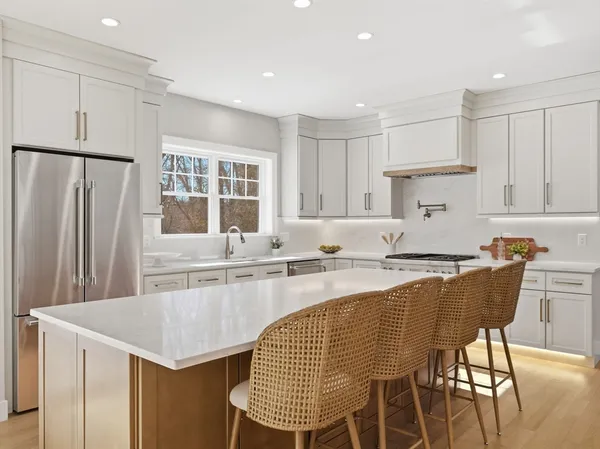 $2,350,000 | 1 Delisio Drive, Andover, MA 01810