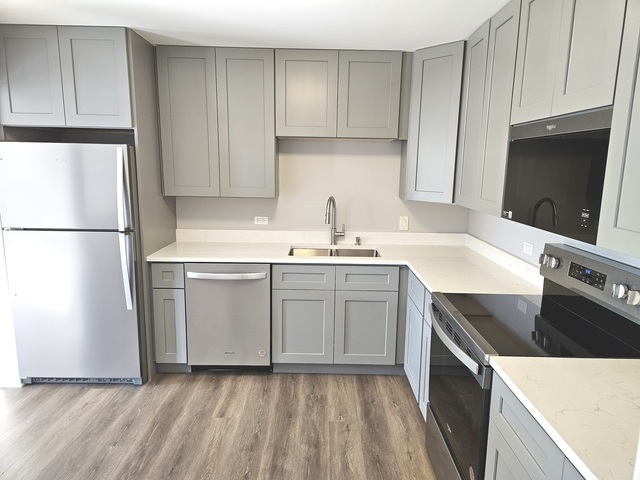 2150 Bouterse Street, Unit 403 Park Ridge, IL 60068 - Photo 14 of 24