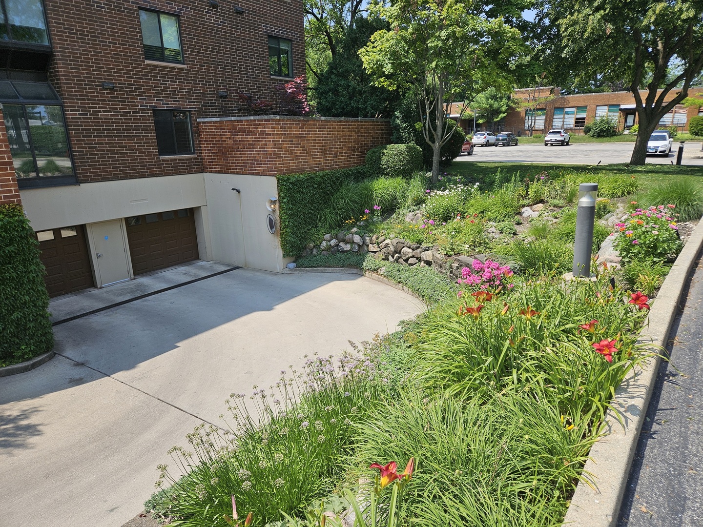 2150 Bouterse Street, Unit 403 Park Ridge, IL 60068 - Photo 10 of 24