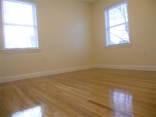 23 Charlotte Road Waltham, MA 02453 - Photo 13 of 20 Gallery Image 13