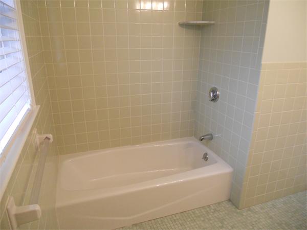 23 Charlotte Road Waltham, MA 02453 - Photo 17 of 20 Gallery Image 17