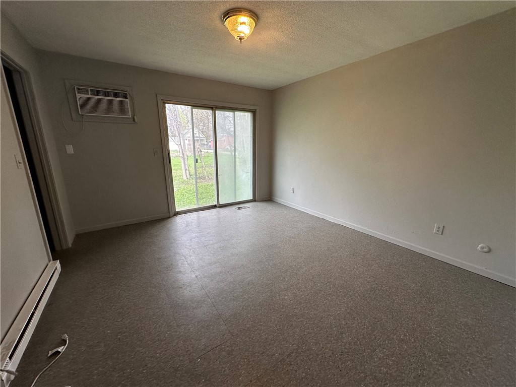 1624 North Water Street Decatur, IL 62526 - Photo 6 of 8 Gallery Image 6