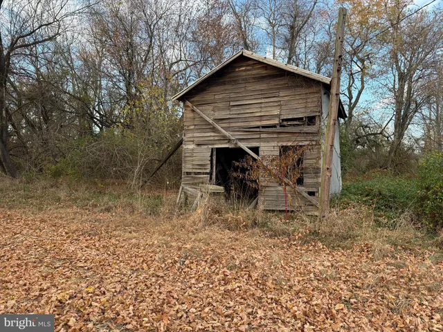 a view of outdoor space with trees