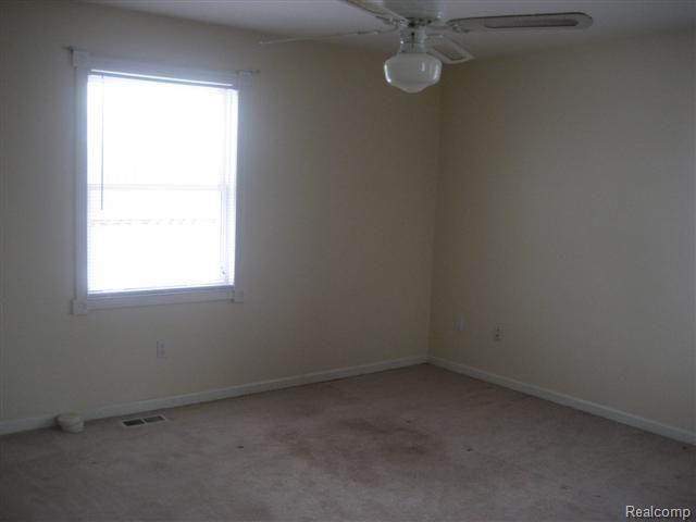 15495 Lobdell Road Linden, MI 48451 - Photo 5 of 19 4