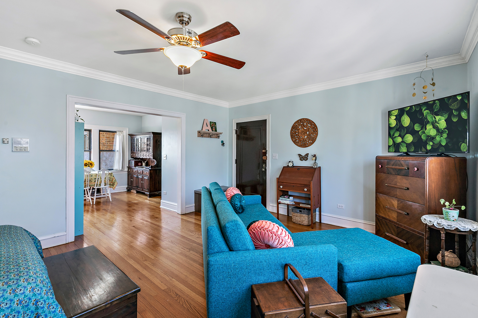 419 Harrison Street, Unit 2 Oak Park, IL 60304 - Photo 2 of 15