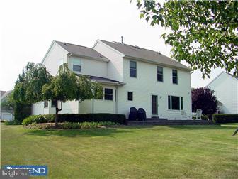 35 Devon Road Newtown, PA 18940 - Photo 2 of 12 Gallery Image 2