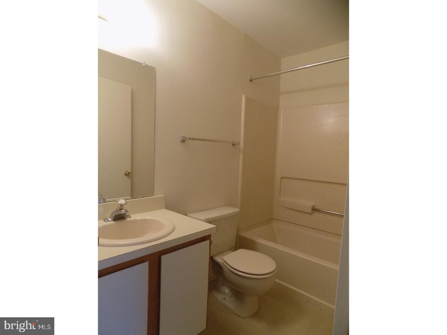 1002 Woodchip Road Lumberton, NJ 08048 - Photo 17 of 19 Bathroom