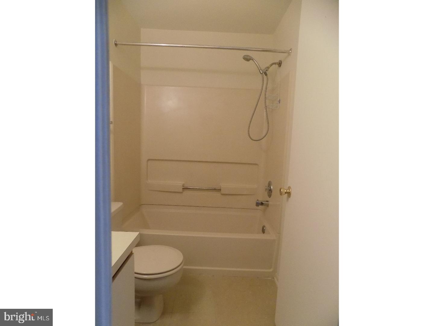 1002 Woodchip Road Lumberton, NJ 08048 - Photo 18 of 19 Bathroom