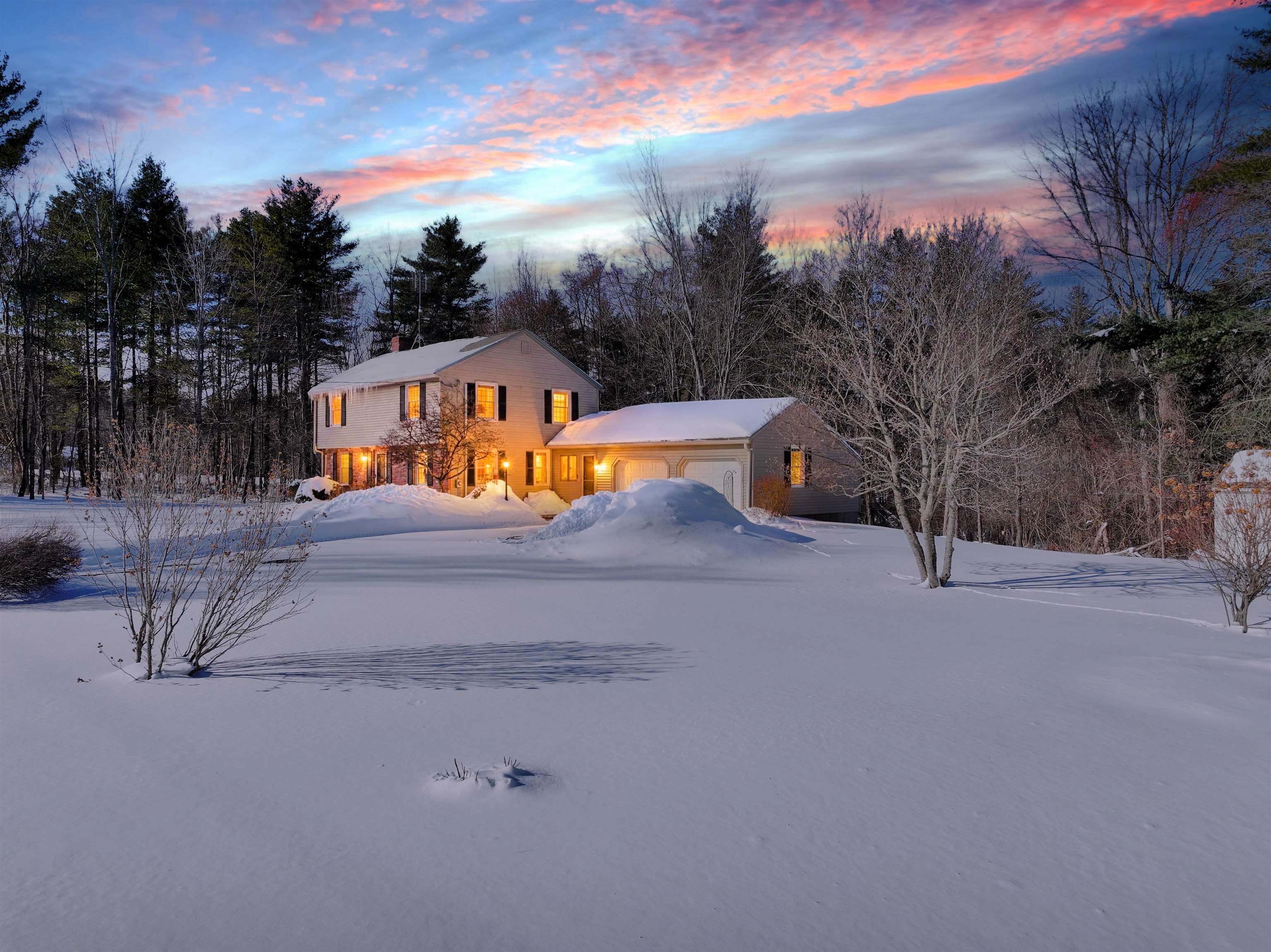 29 Depot Road Stratham, NH 03885 - Photo 5 of 60 Gallery Image 5
