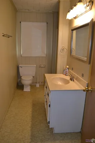 $85,000 | 142 Oakridge Drive, Golden Meadow, LA 70357