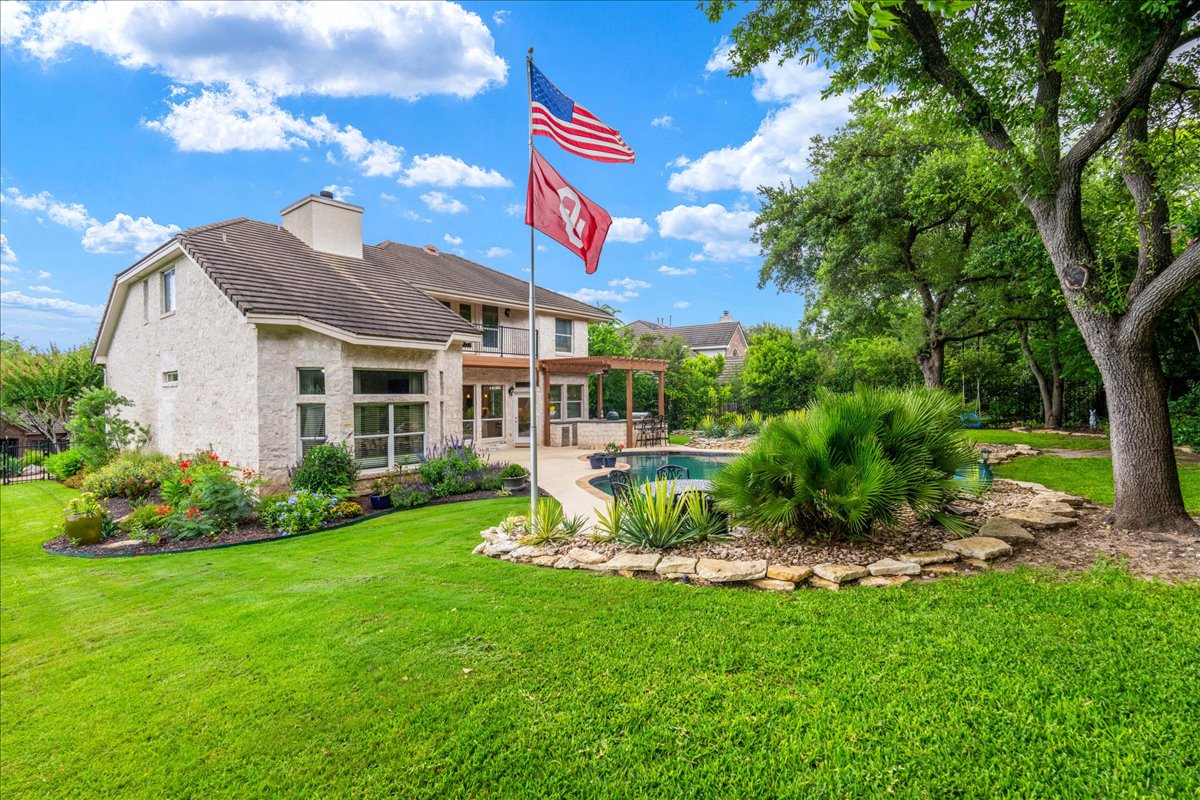 58 Cottondale Road The Hills, TX 78738 - Photo 31 of 40