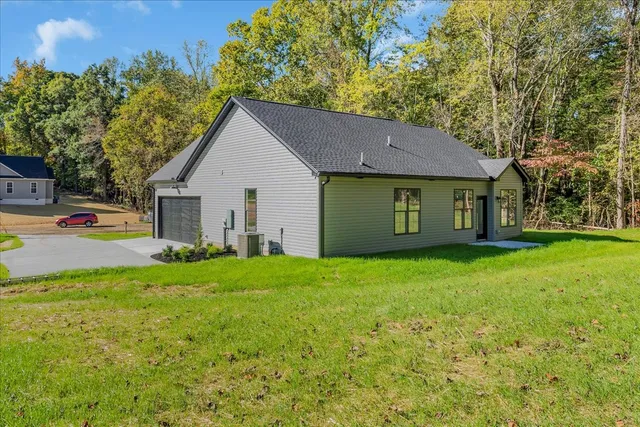 $319,000 | 470 Sherwood Drive, McMinnville, TN 37110