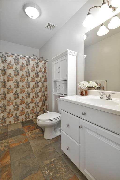 187 Shannon Road Renfrew, PA 16053 - Photo 23 of 25 Full LL Bathroom