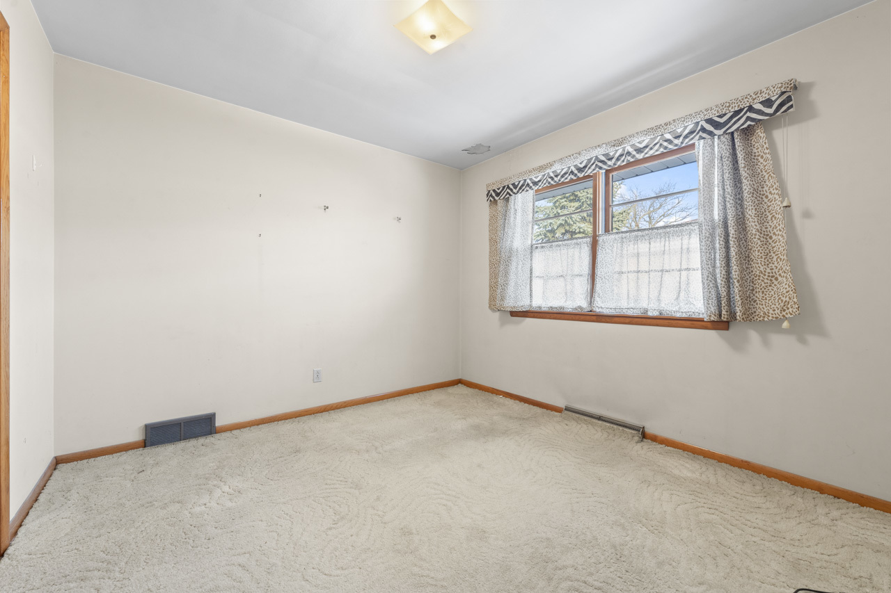 19 Schrum Road Calumet City, IL 60409 - Photo 13 of 29