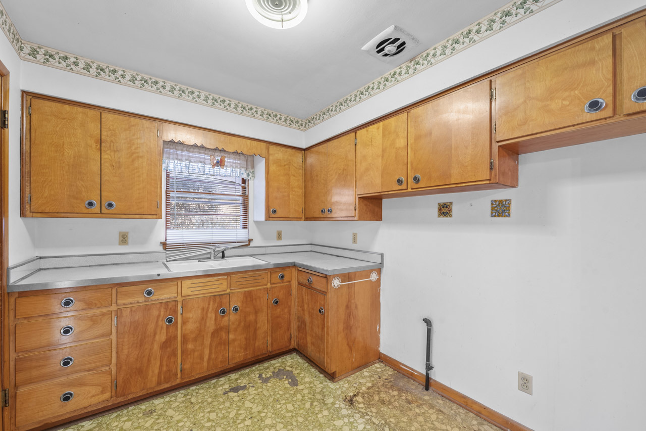 19 Schrum Road Calumet City, IL 60409 - Photo 8 of 29