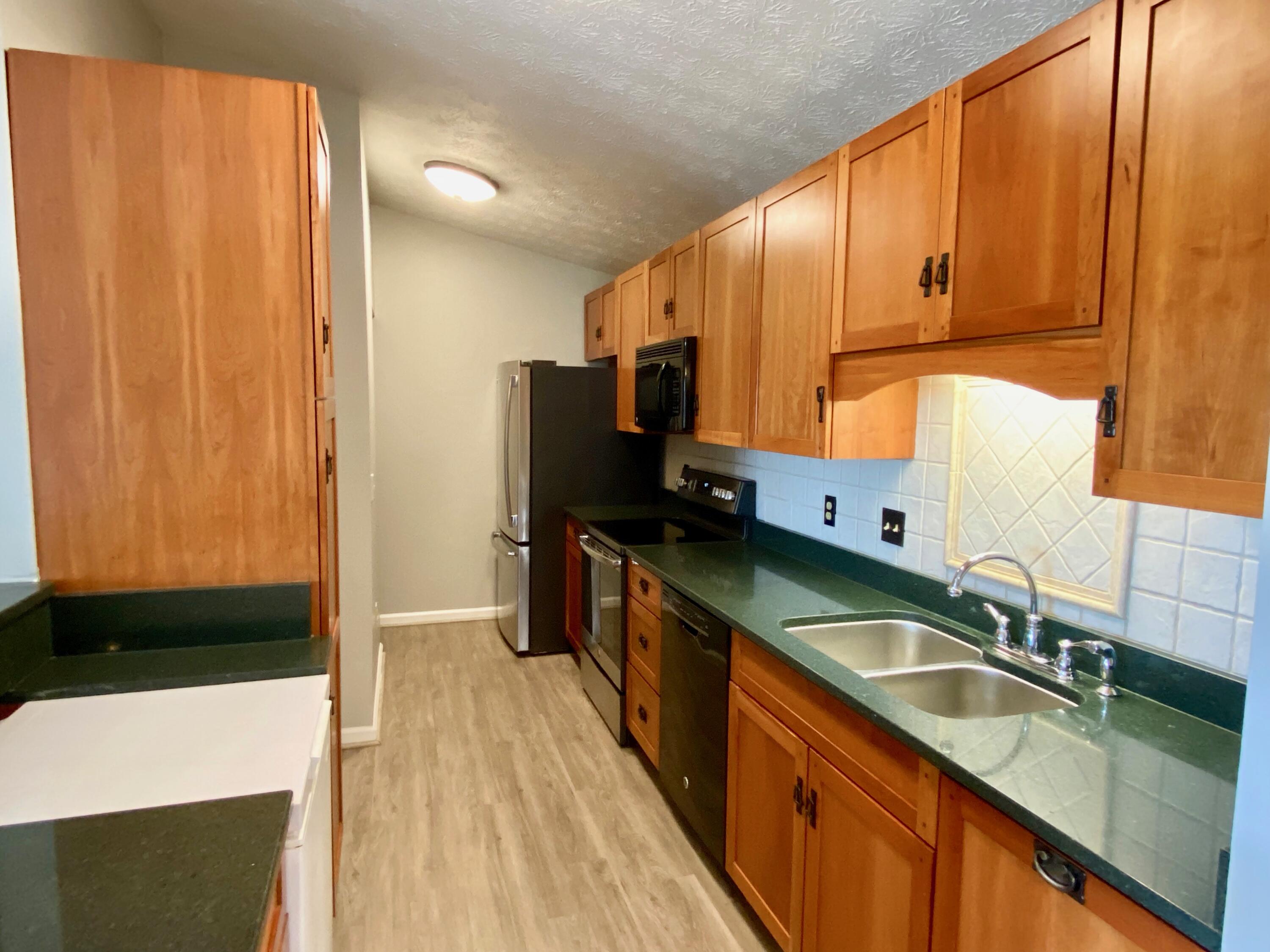 350 Timber Ridge Drive, Unit 10 Wilder, KY 41071 - Photo 9 of 50 180
