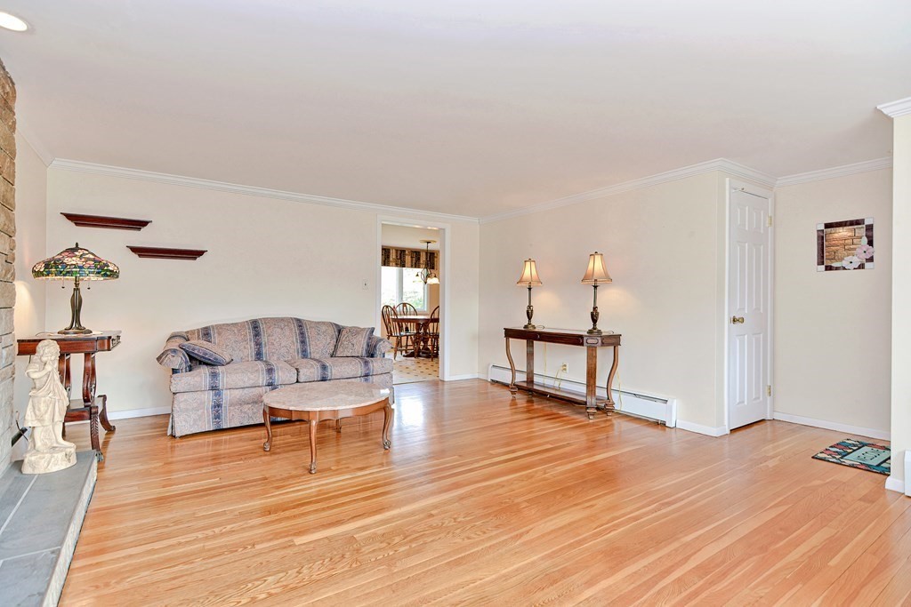 18 Cutler Road Paxton, MA 01612 - Photo 9 of 40 Gallery Image 9