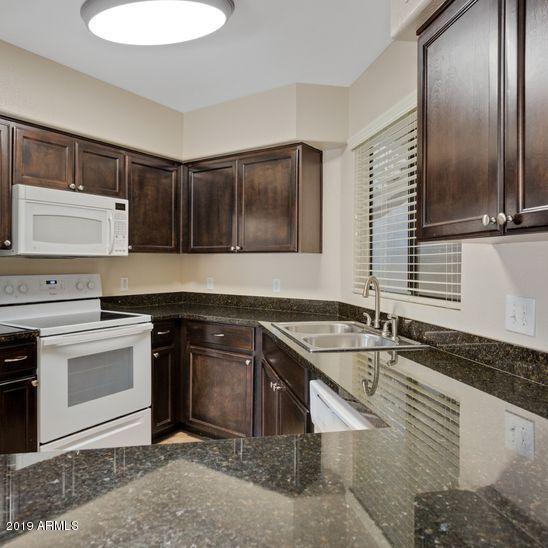 3848 North 3rd Avenue, Unit 1086 Phoenix, AZ 85013 - Photo 7 of 35 0l1a9256