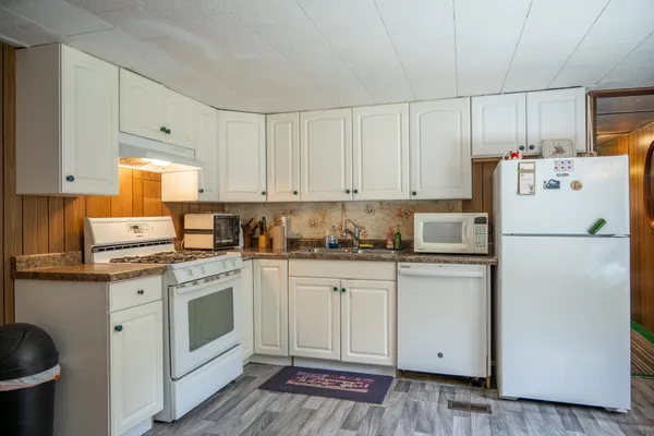 $150,000 | W5878 Wilson Lane, Necedah, WI 54646