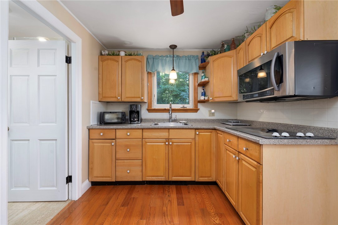 5443 Post Road Charlestown, RI 02813 - Photo 34 of 50 Unit 3