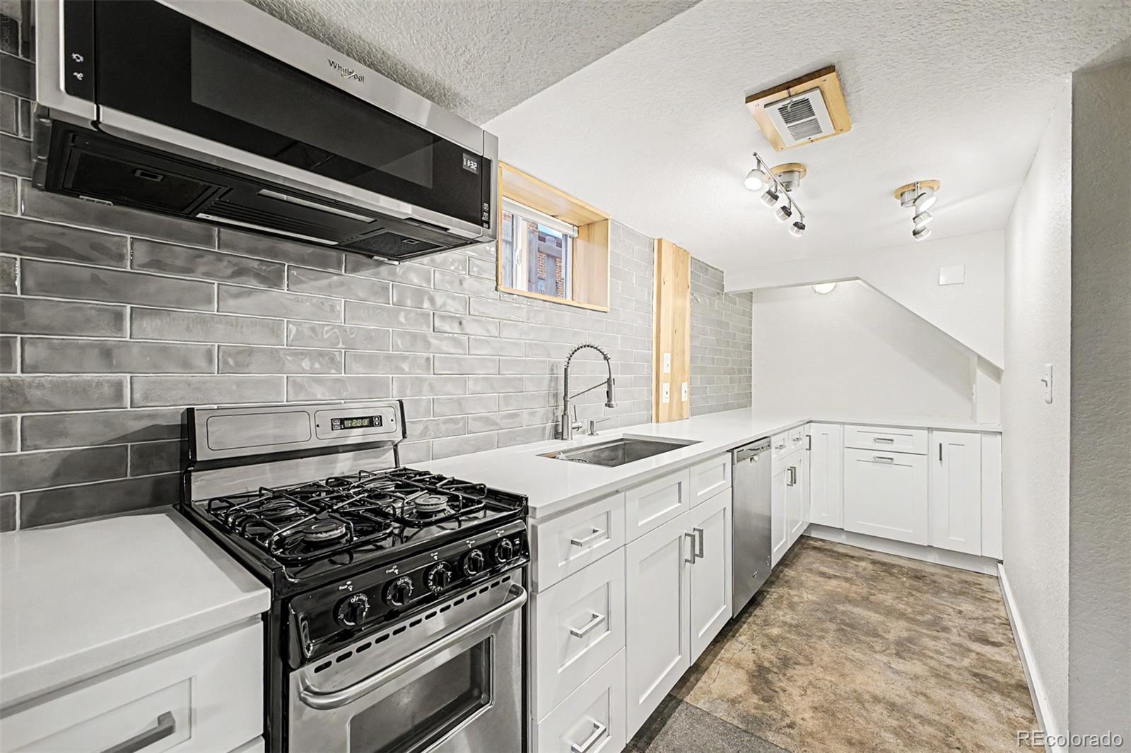 1550 Ames Street Denver, CO 80214 - Photo 17 of 31