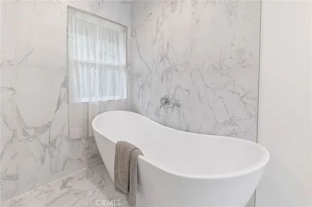 $1,550,000 | 211 Deborah Court, Upland, CA 91784