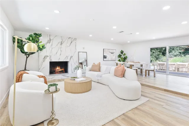 $1,550,000 | 211 Deborah Court, Upland, CA 91784