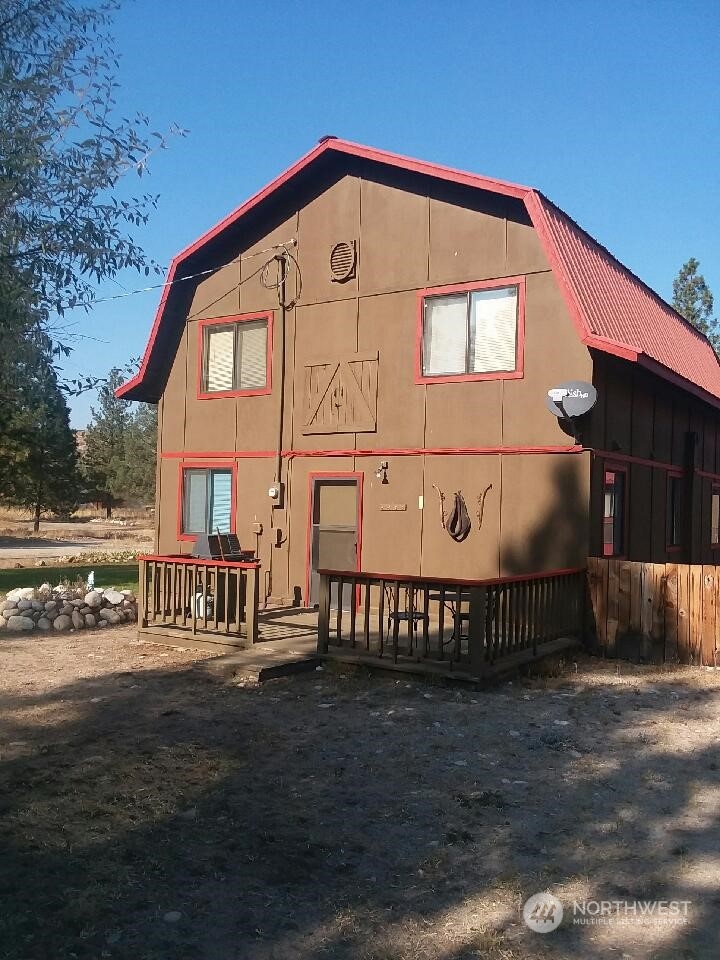 2 River Rock Road Winthrop, WA 98862 - Photo 3 of 37 Gallery Image 3