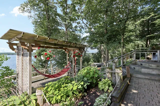 $5,630,000 | N1933 Bluff Lane, Unit PIER 653, Linn, WI 53147