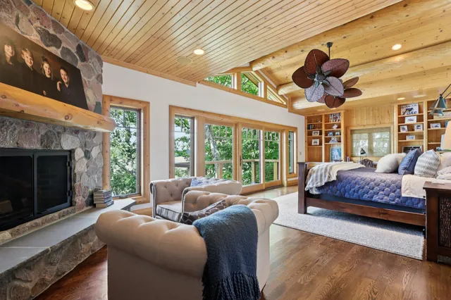 $5,630,000 | N1933 Bluff Lane, Unit PIER 653, Linn, WI 53147