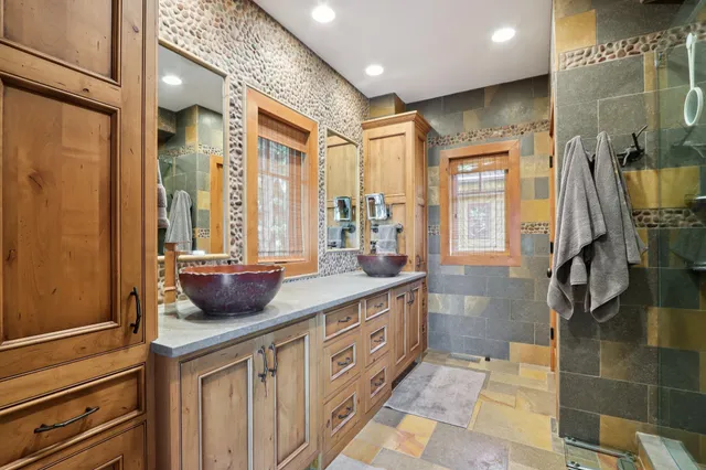 $5,630,000 | N1933 Bluff Lane, Unit PIER 653, Linn, WI 53147