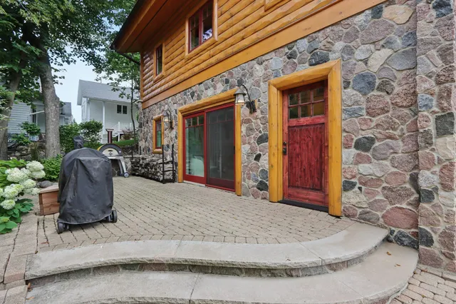 $5,630,000 | N1933 Bluff Lane, Unit PIER 653, Linn, WI 53147