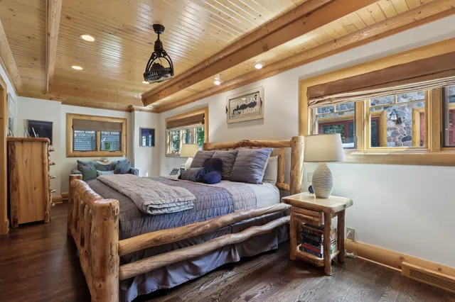 $5,630,000 | N1933 Bluff Lane, Unit PIER 653, Linn, WI 53147