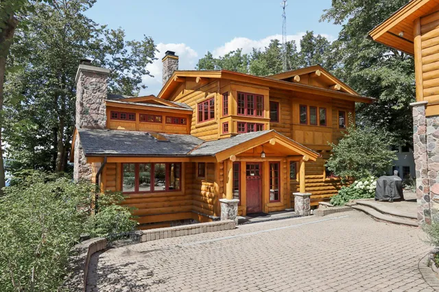 $5,630,000 | N1933 Bluff Lane, Unit PIER 653, Linn, WI 53147