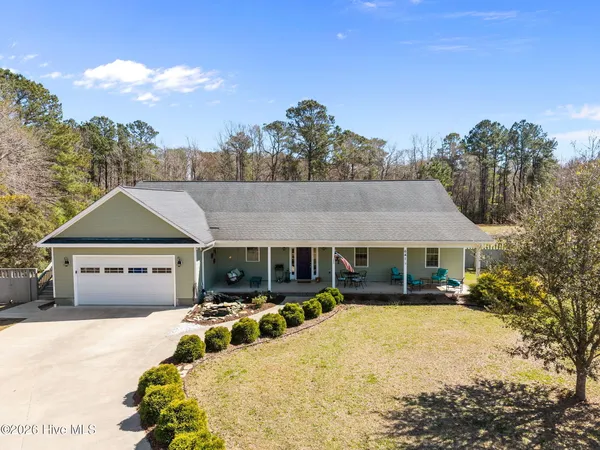 $685,000 | 641 Edgewood Avenue, Newport, NC 28570