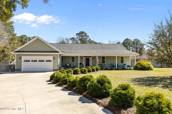 $685,000 | 641 Edgewood Avenue, Newport, NC 28570