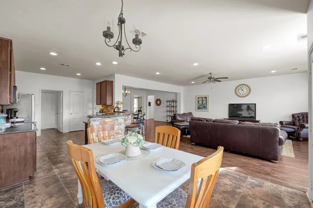 $425,000 | 9972 Western Ridge Way, Conroe, TX 77385