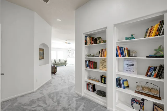 $425,000 | 9972 Western Ridge Way, Conroe, TX 77385