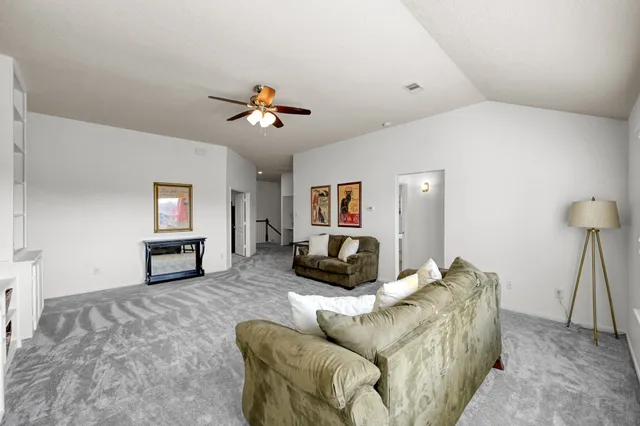 $425,000 | 9972 Western Ridge Way, Conroe, TX 77385